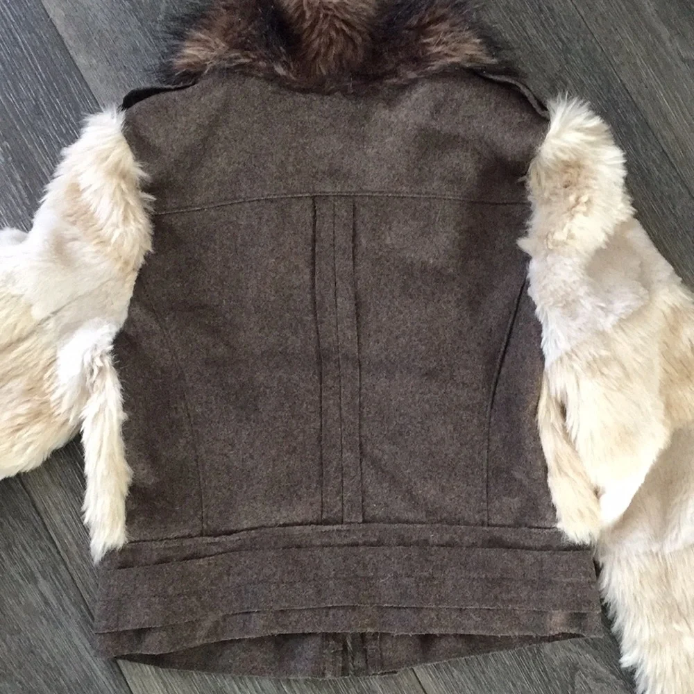 Cropped Jacket - Picture 6 of 8